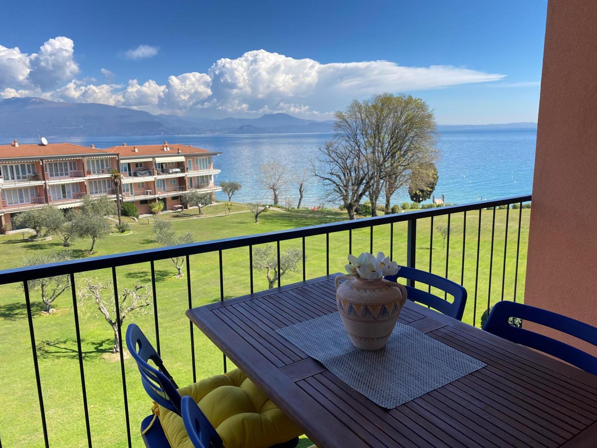 On The Beach Lake View Manerba del Garda Buitenkant foto